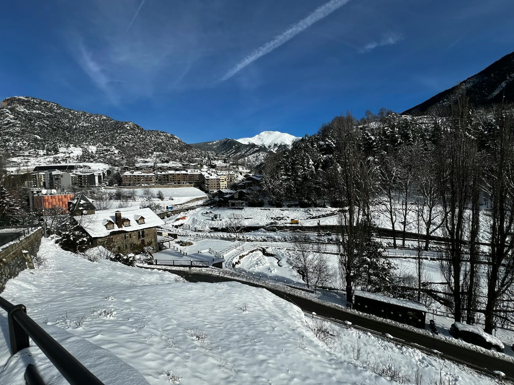 How to Get to Grandvalira and Where to Park: Complete Guide for Campers & Motorhomes